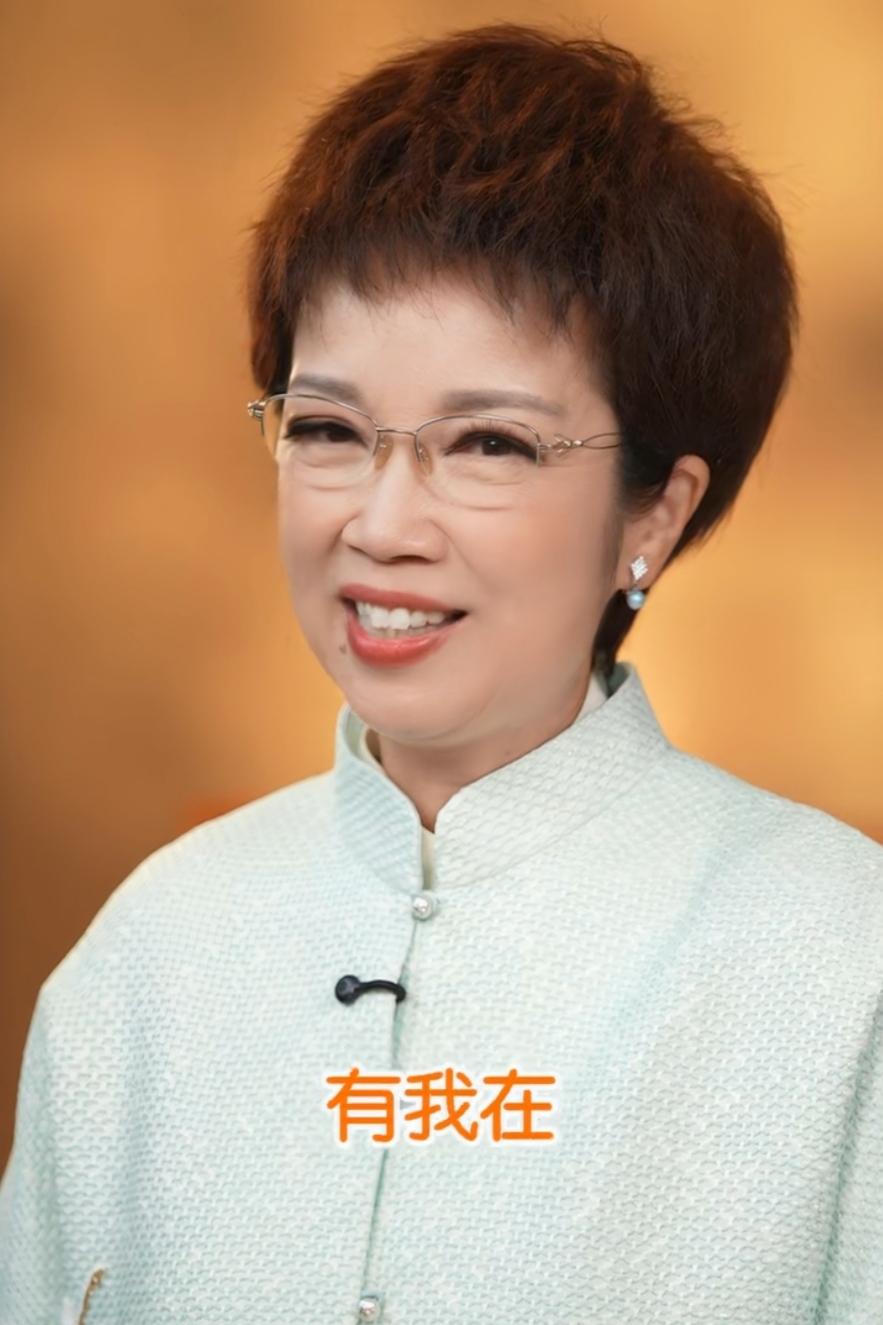 “有我在，咱就不麻烦郭德纲老师了。”在10月9日举办的“乐龄重阳晚会”上，央视著