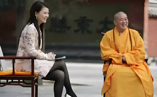 谁又能想象到一个少林寺的方丈，被传出有多个私生子女，佛门重地本是清静的地方，现在