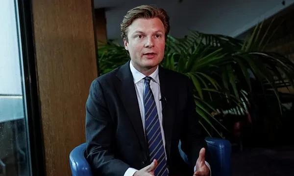 荷兰防相污蔑，中国想“偷”芯片。布雷克尔曼斯在香格里拉对话会间隙接受采访时，无中