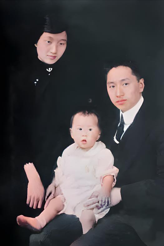 顾维钧98岁安然离世，死在浴缸里，门外妻子捧着热茶等他醒来，却等了整整32年，直