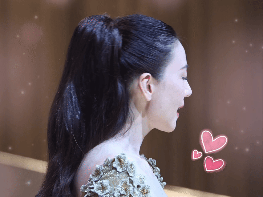 高圆圆好美的颅顶高圆圆这么多年依旧是气质女神啊，状态一如既往的好！