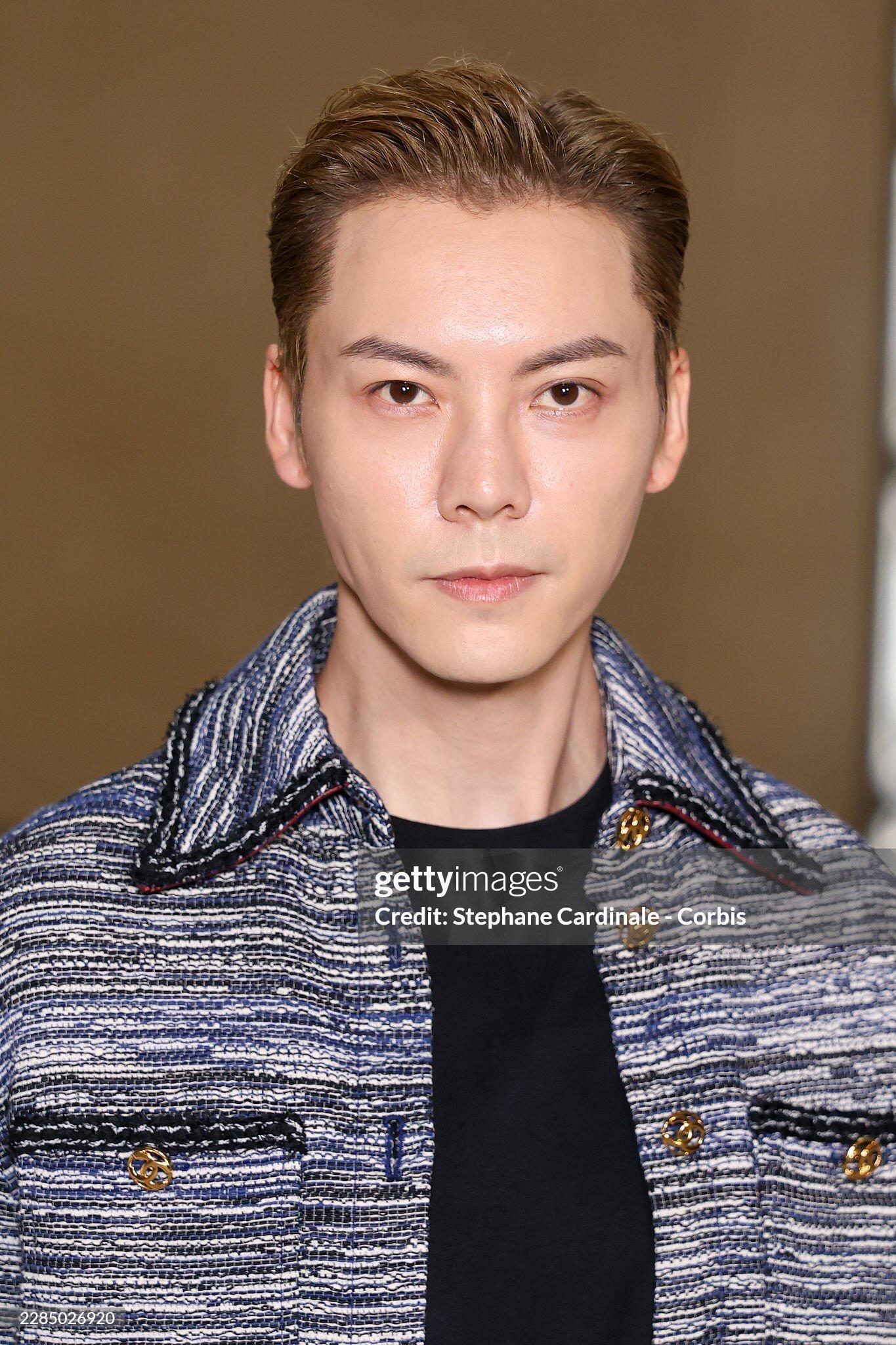 陈伟霆巴黎G社生图陈伟霆扛住了g社镜头有人在G社镜头下现原形，有人却在G社镜头