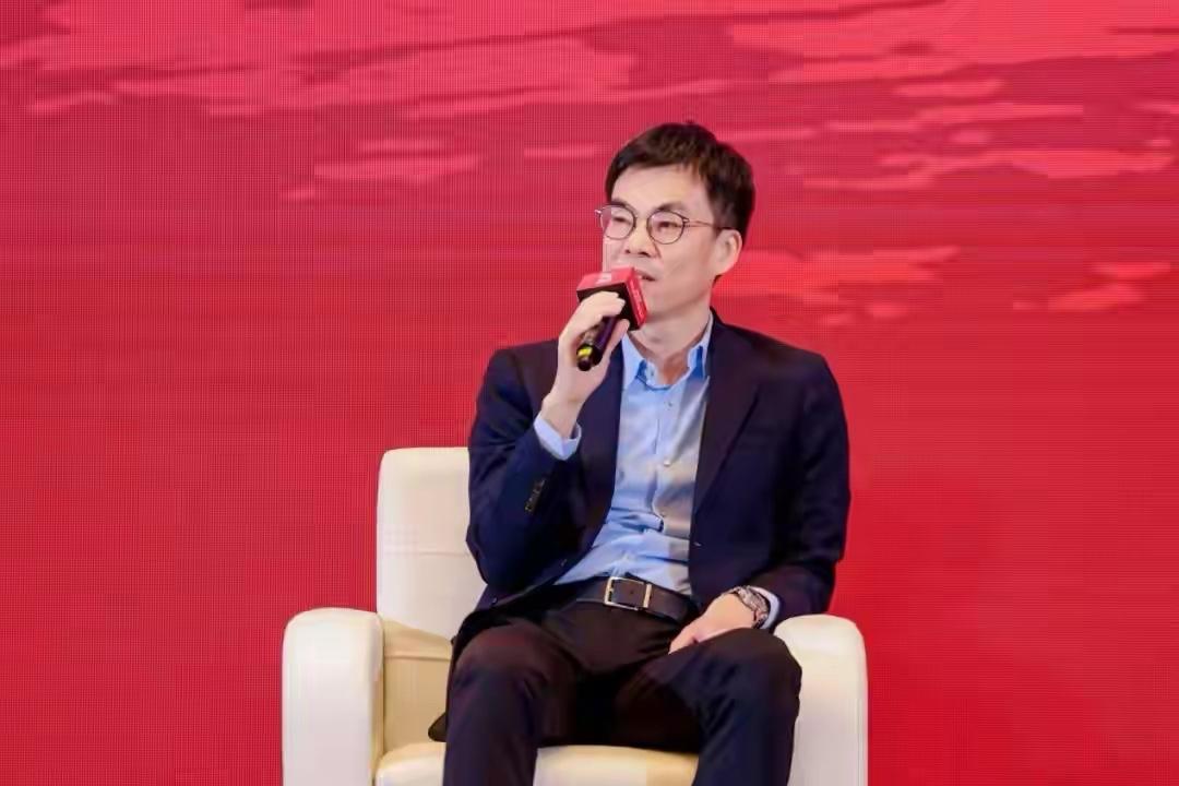 联发地产董事长王文怀辞职！这才上任一年的时间，看清楚，是辞职！厦门联发联发建发