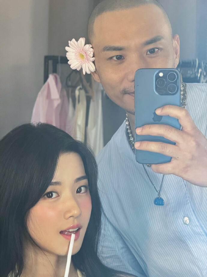 见过很多漂亮但不上相的但卢昱晓就属于既漂亮又上相的了….✨​​​