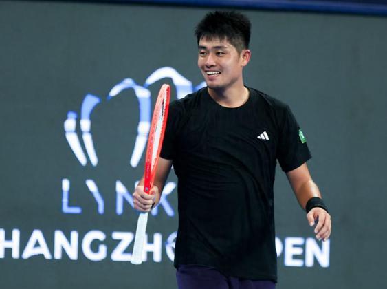杀疯了！ATP250杭州网球公开赛男单1/4决赛，复出不久的吴易昺在家乡父老面前