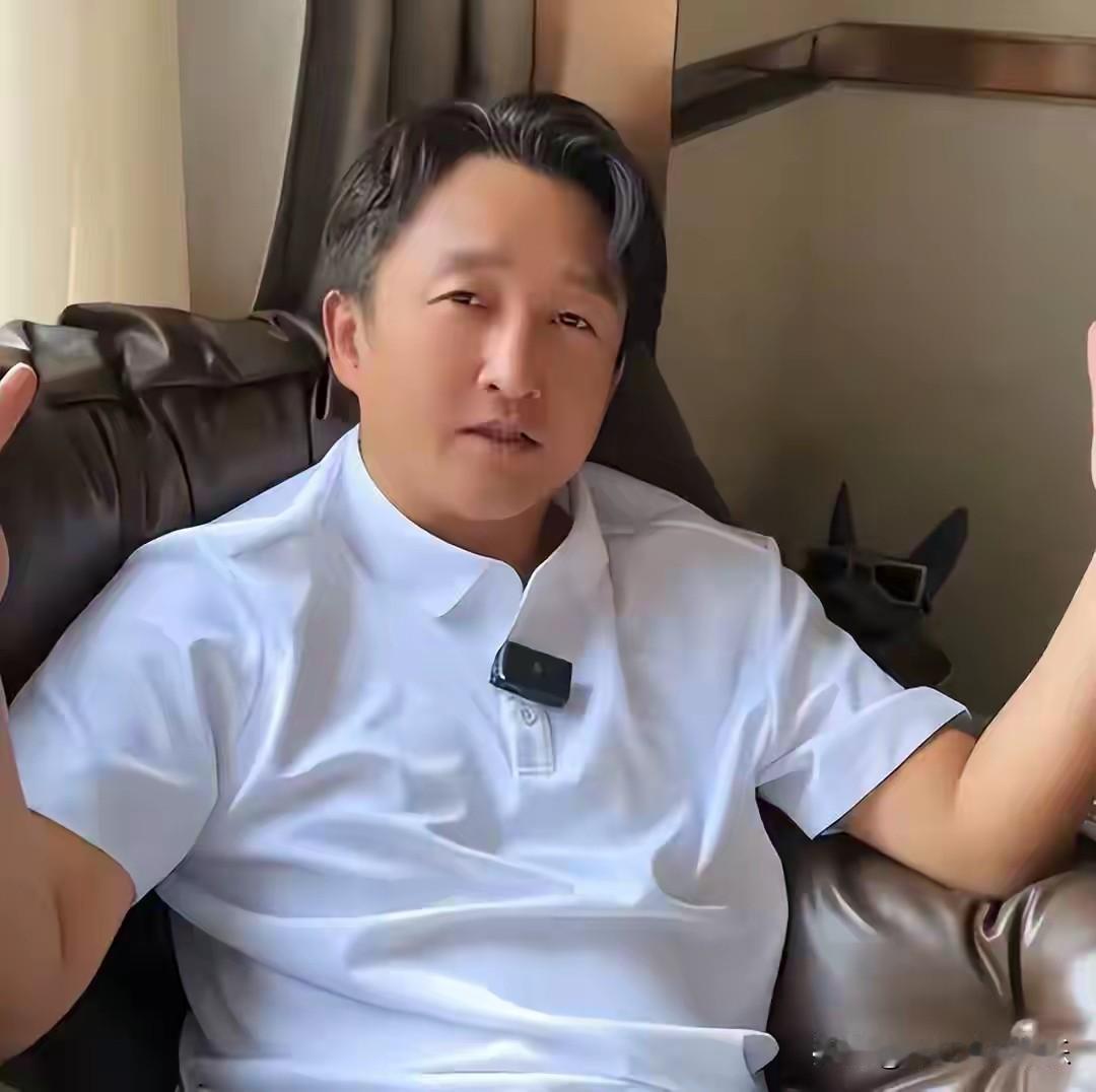 45岁邹市明官宣明年复出打拳，到底是谁给他出主意让他复出的，世界上最大的悲哀就是