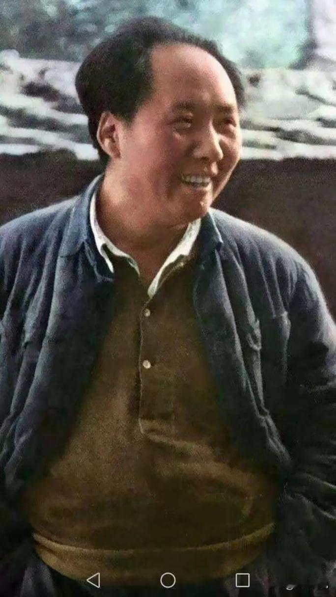 别再争论了！毛泽东思想的传承，藏在脱贫和科技的硬实绩里最近网上“中国未来必