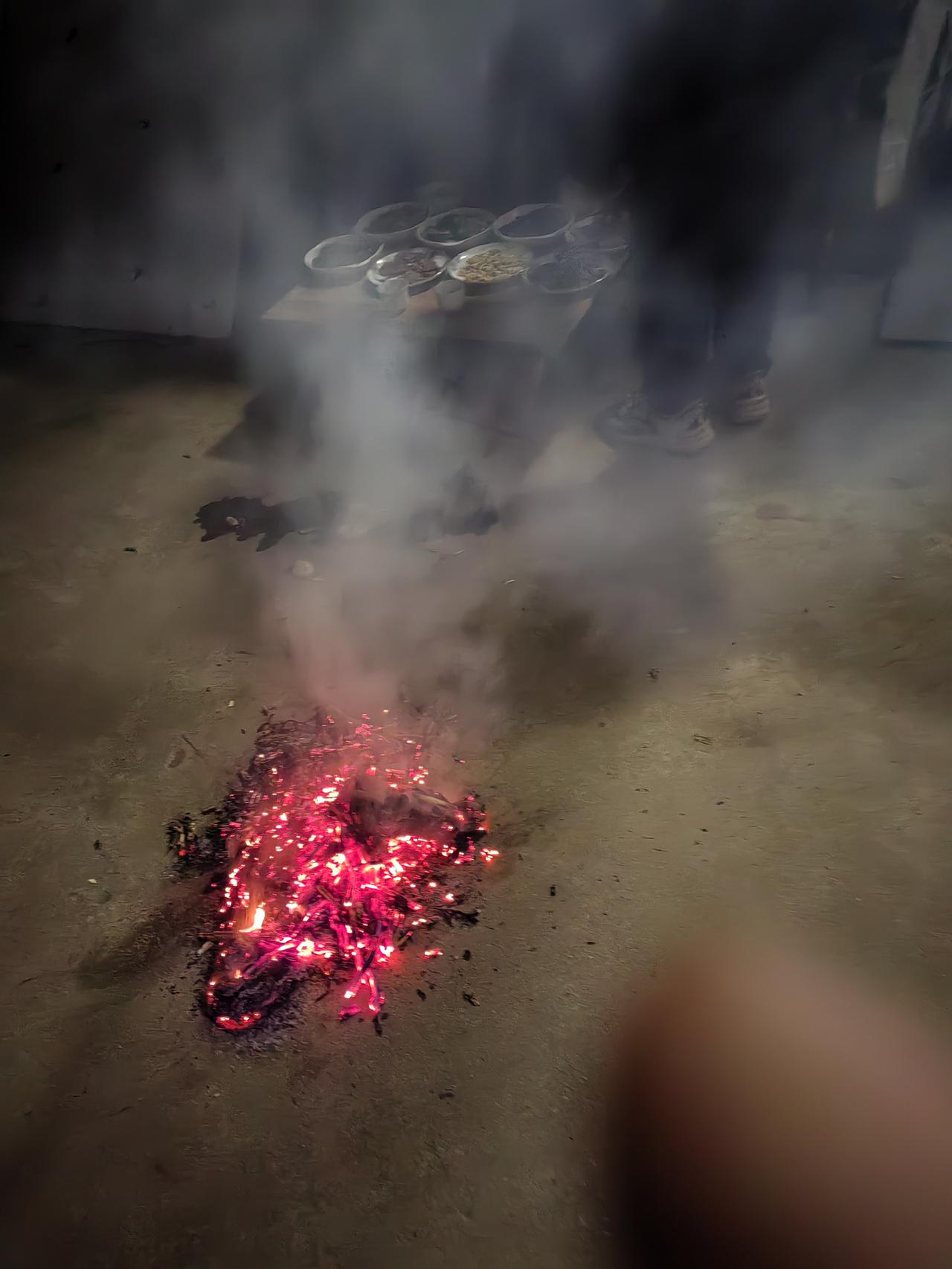 山东除夕“发纸”：零点鞭炮一响，临沂人这样迎财神、敬祖先山