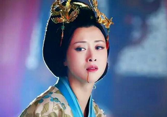 公元前88年，钩弋夫人侍寝70岁的汉武帝，正当两人宽衣解带，进入梦乡时，汉武帝突