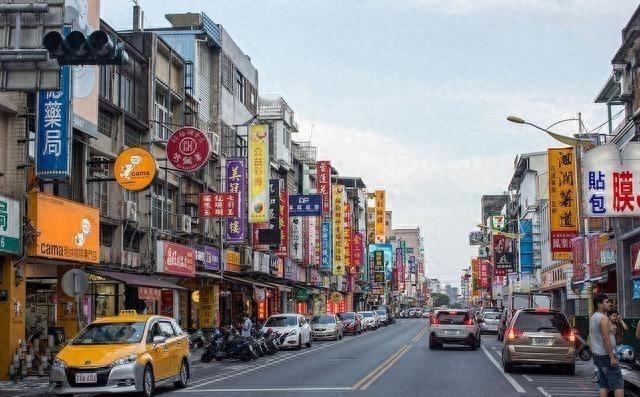 台湾问题红线已破！外交部明确：台湾问题是中美关系第一条不可逾越的红线。但现如今这