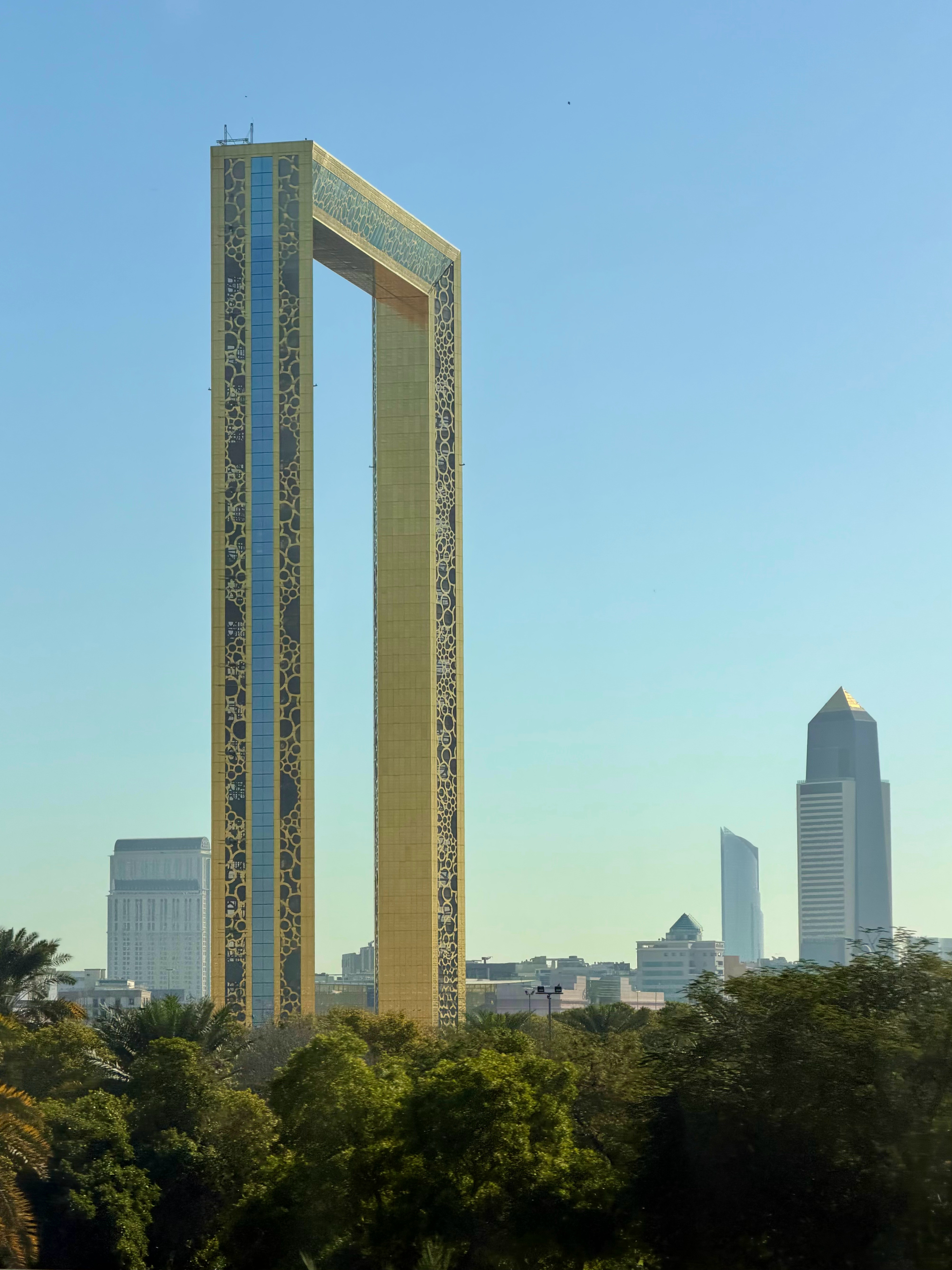 新年第一天🇦🇪世界之巅登高望远度过了平淡的20252026一定会精彩的！