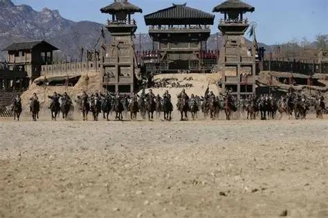 汉武帝铁骑远征大漠，依靠什么补给军队？这个方法尽显大汉雄风汉武帝时期，匈奴经