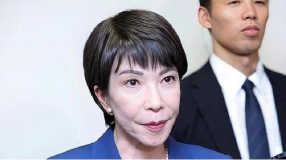 新加坡总理黄循财这下尴尬了，自高市早苗发表涉华言论后，东盟国家都保持了沉默，而只