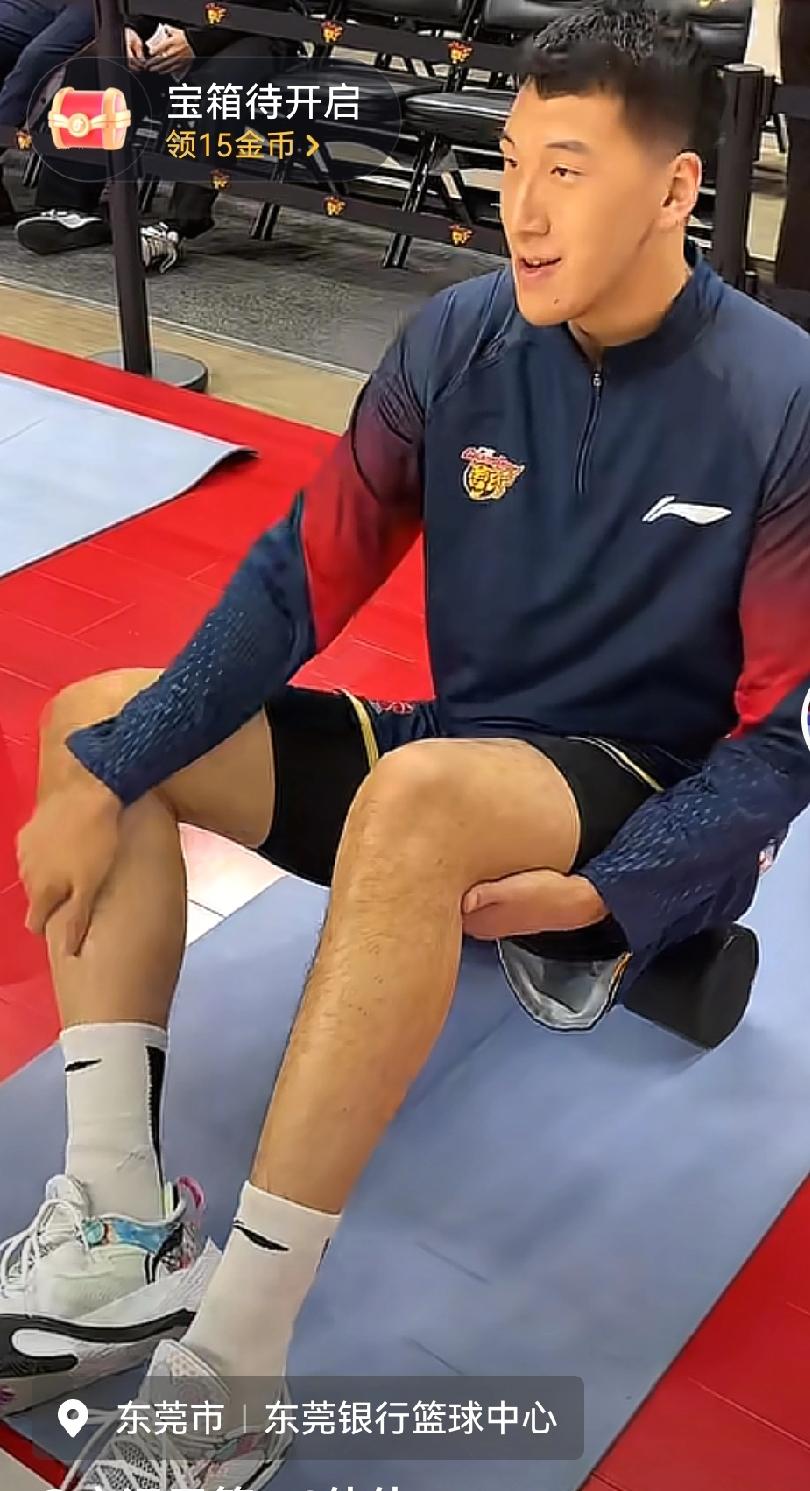 杜润旺今晚复出东莞主场为全明星催票，胡明轩没法休息了广东宏远的病号集团，终