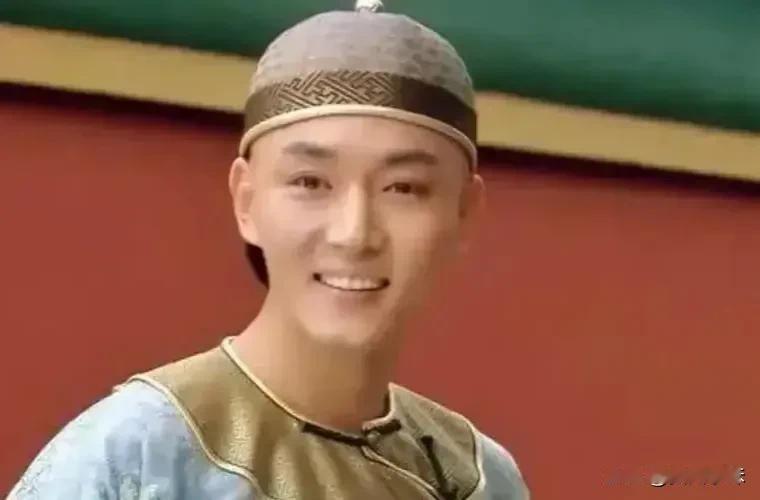 1723年初，庄亲王博果铎去世。可是，博果铎没有儿子，他死后，“庄亲王”这顶铁帽