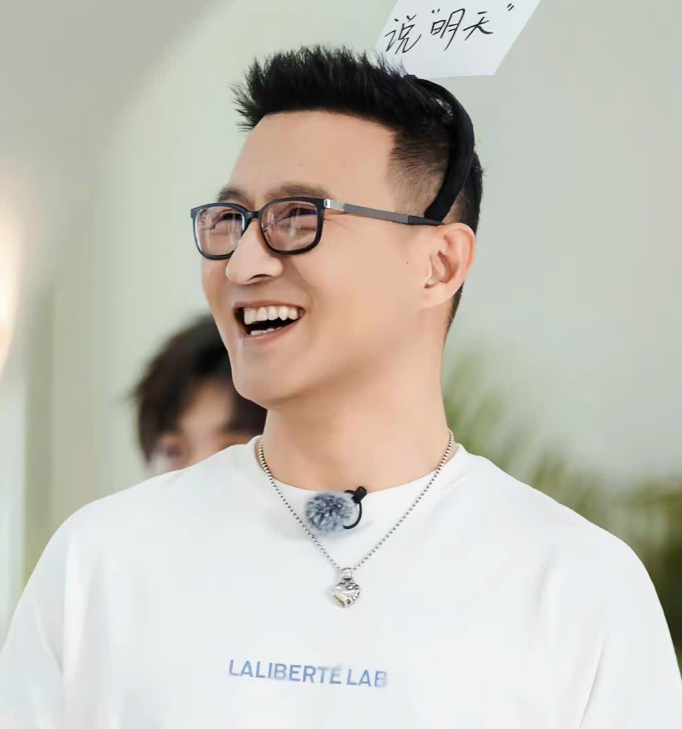 终于弄明白为什么，汪峰会有那么多女明星贴着嫁给他了。最根本的原因就是，汪