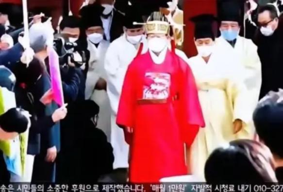 韩国为什么对明朝执念这么深？明朝灭亡382年了，韩国乡下老宅门上还贴着崇祯岁次。