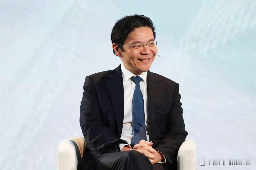 新加坡出了条新规，把个人对外投资也给管起来了，星展华侨大华三家银行股价三天跌掉了