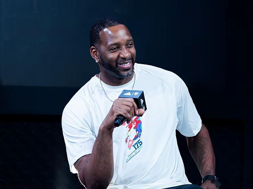 麦迪谈NBA最难打破的八大记录：第一个：詹姆斯的总得分记录；第二个：詹姆斯的父子