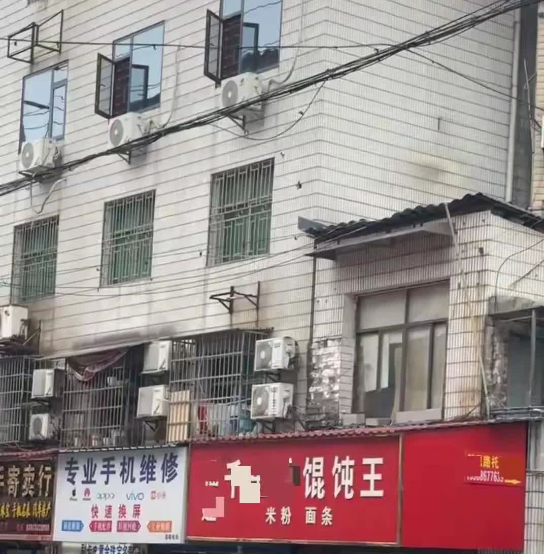 惨！八旬奶奶馄饨店吃早餐，竟瞬间阴阳两隔！清晨街头，温情早餐竟成生命终点
