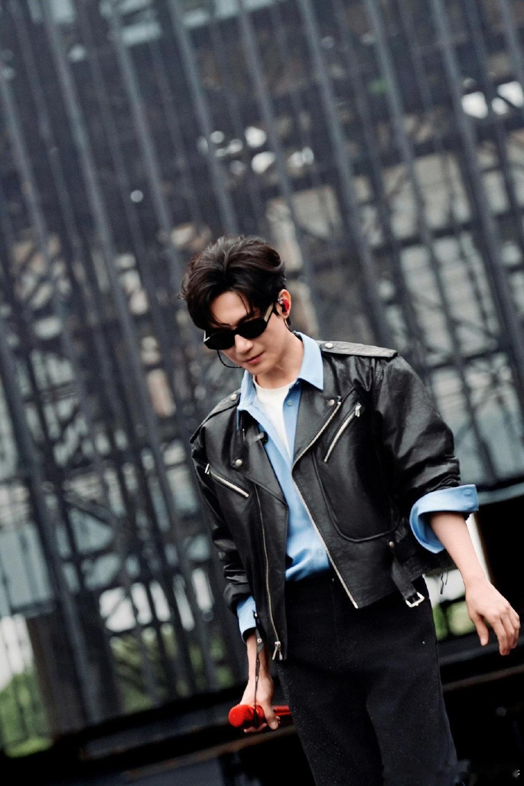 陈楚生内娱演唱会的良心标杆陈楚生地产界唱歌最好听的陈楚生真的把演唱会做到了极致