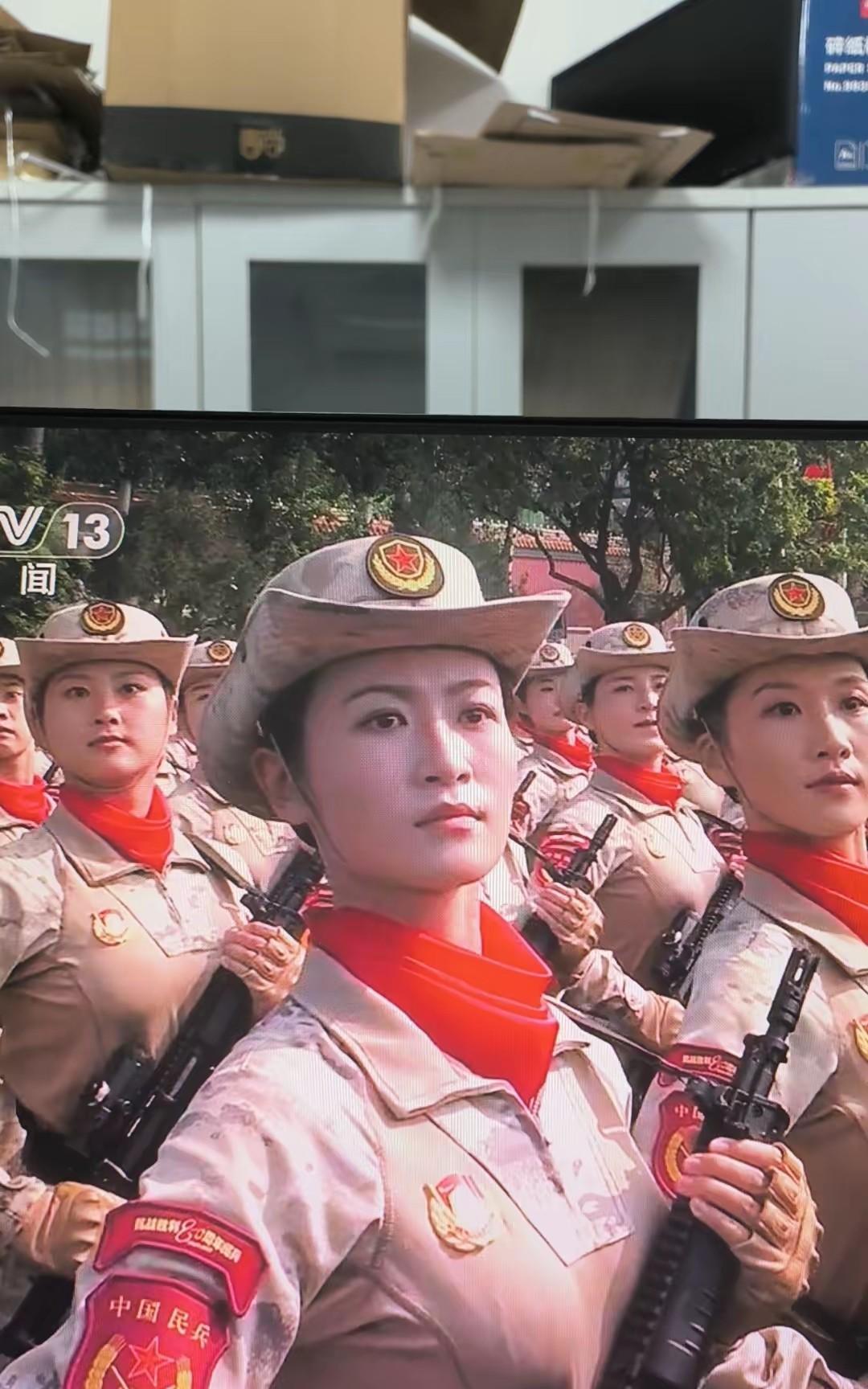 最帅的女兵！你们觉得呢？还有比她更好看的吗？