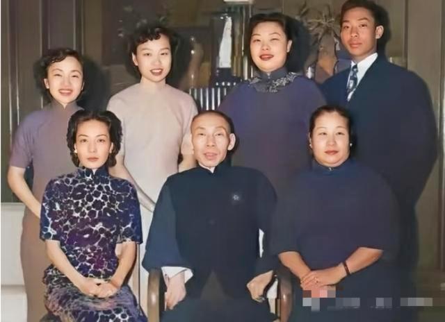 杜维善回忆我庶母孟小冬完接上文孟小冬过世的时候，我人在香港