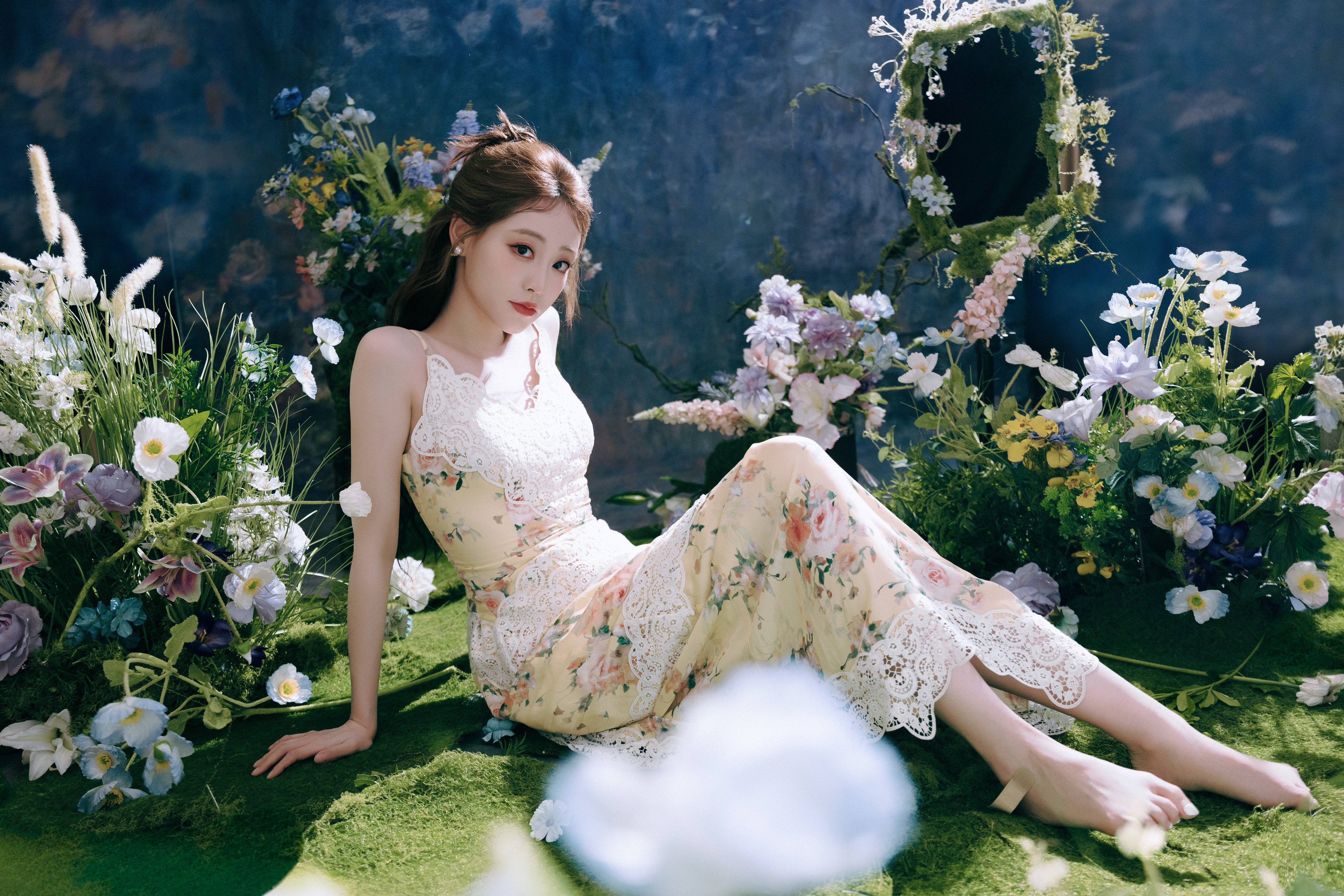 祝绪丹最新物料：综艺「假期中的她们」定妆照出图💐​​​