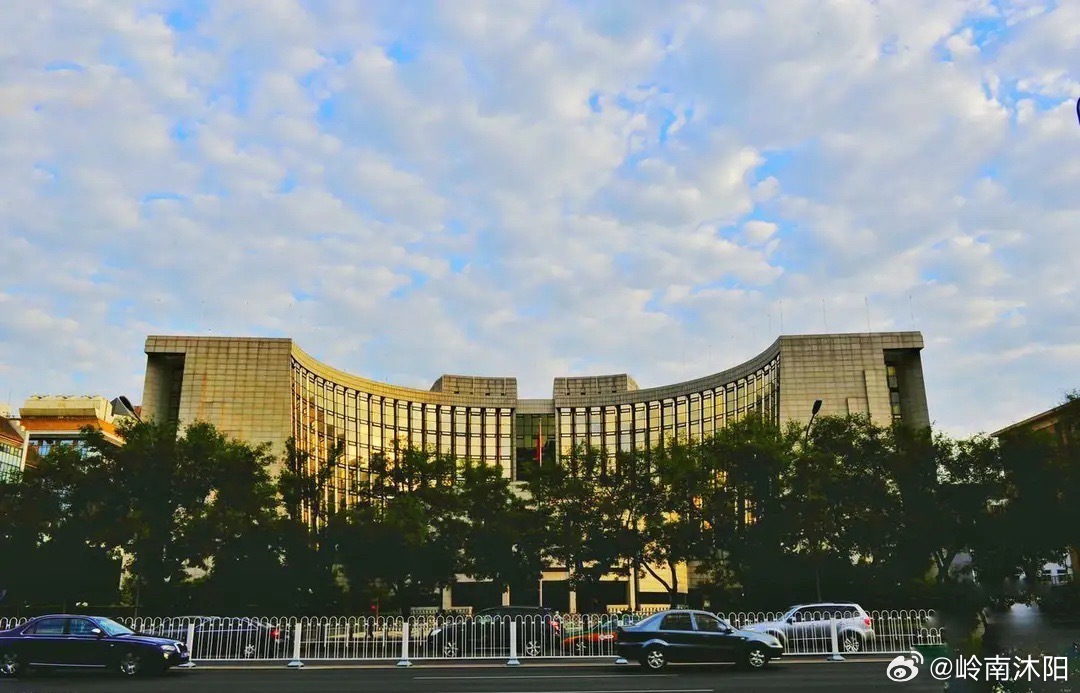 四箭齐发！央行重磅稳增长金融组合拳落地继国常会重磅部署增量稳增长政策之后，9月29日央行火速落地新一