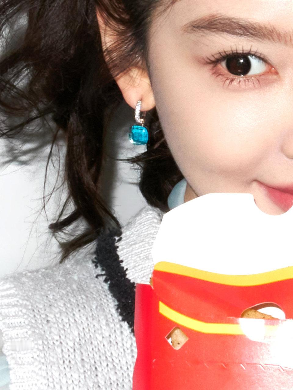 章若楠卷发高马尾造型章若楠章若楠章若楠