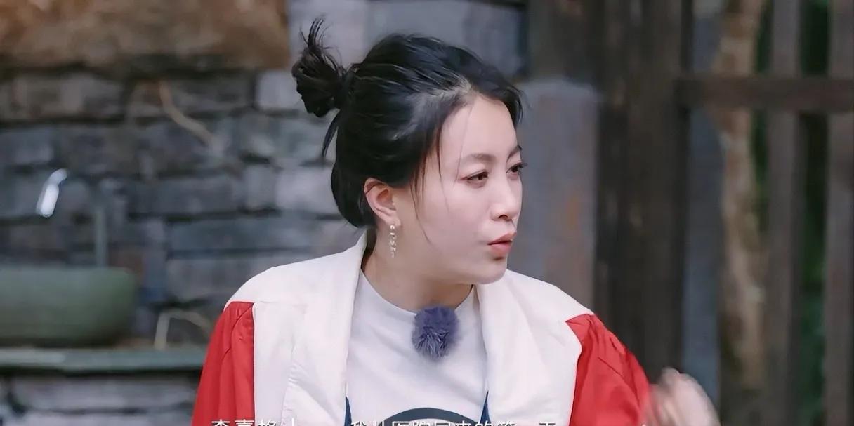 李嘉格又又多了一个“女儿”李嘉格抱怨道“我当时生我老大的时候，我妈陪我做月子，