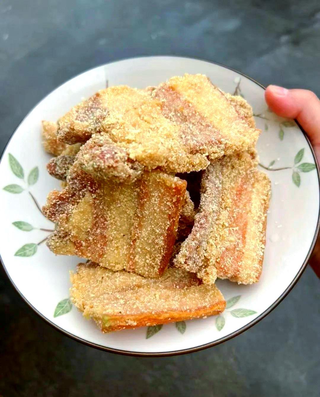 最不可忘的家乡美食-麸子肉我从小到大听到的地道称呼是“麸子菜！”（即下图的样
