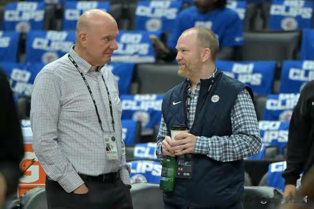 快船总经理弗兰克如今在联盟风评极差，为何老板鲍尔默还一直维护他？当初从雷霆换乔