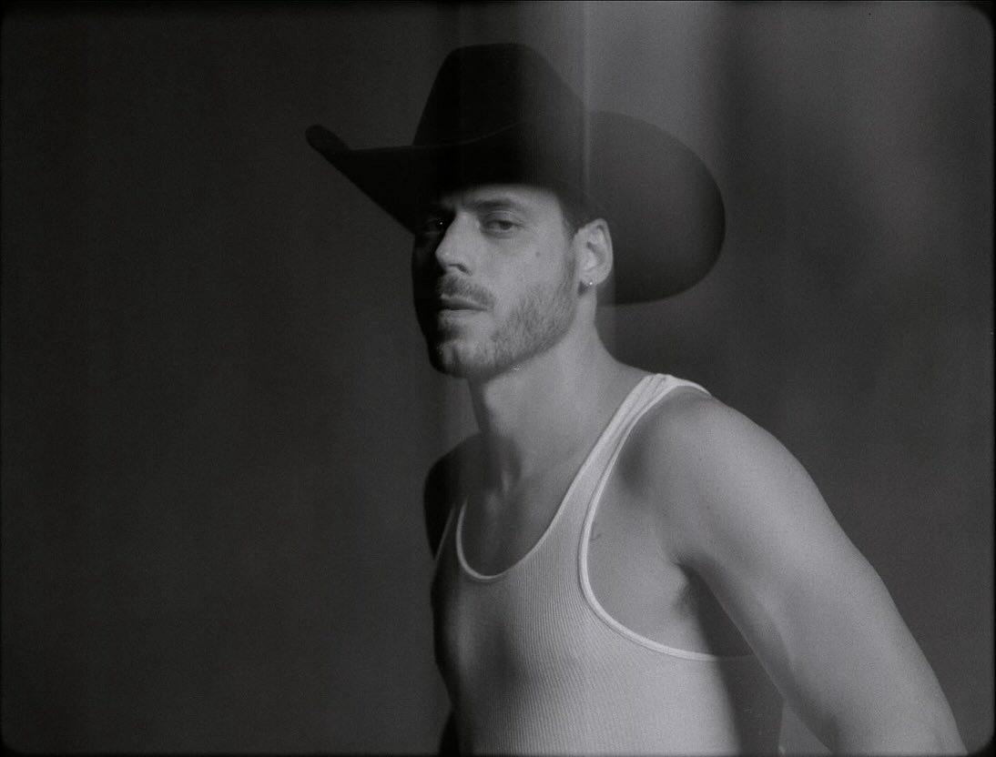 摄影师IanRigby分享2024年FrancoisArnaud参演O
