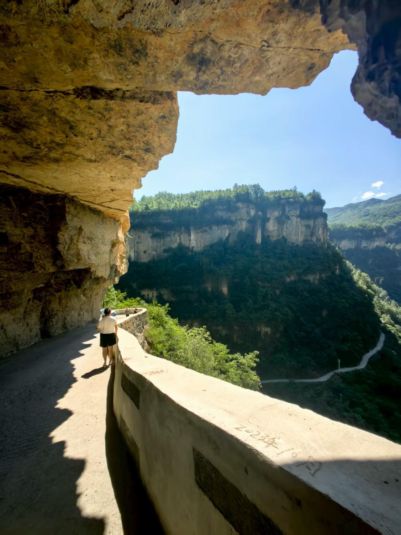 投资的底层逻辑，其实就十句大白话，普通人也能一眼看懂：1. 钱本身不值钱，