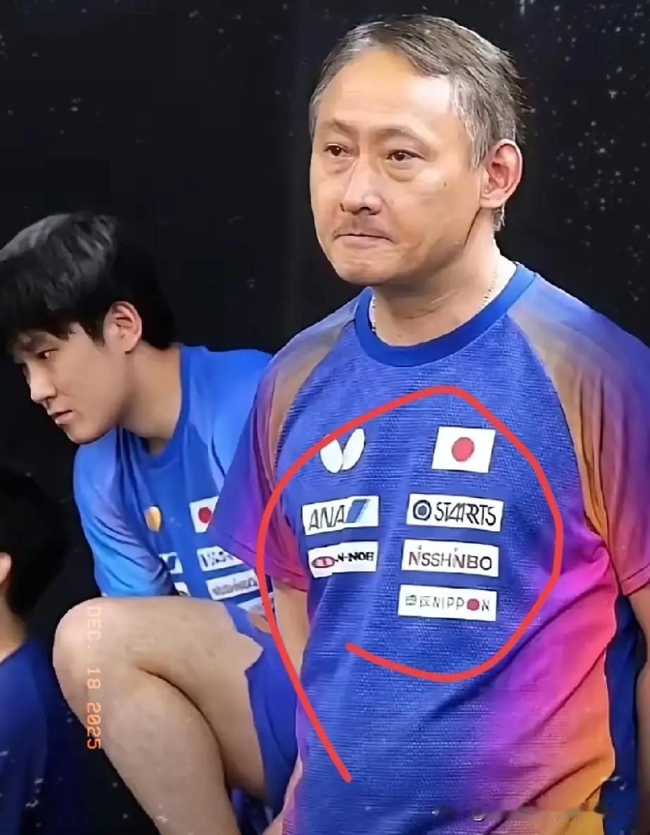 张本智和刚拿冠军还没来得及庆祝，就因引用不当言论把天捅了个窟窿。以前大家调侃