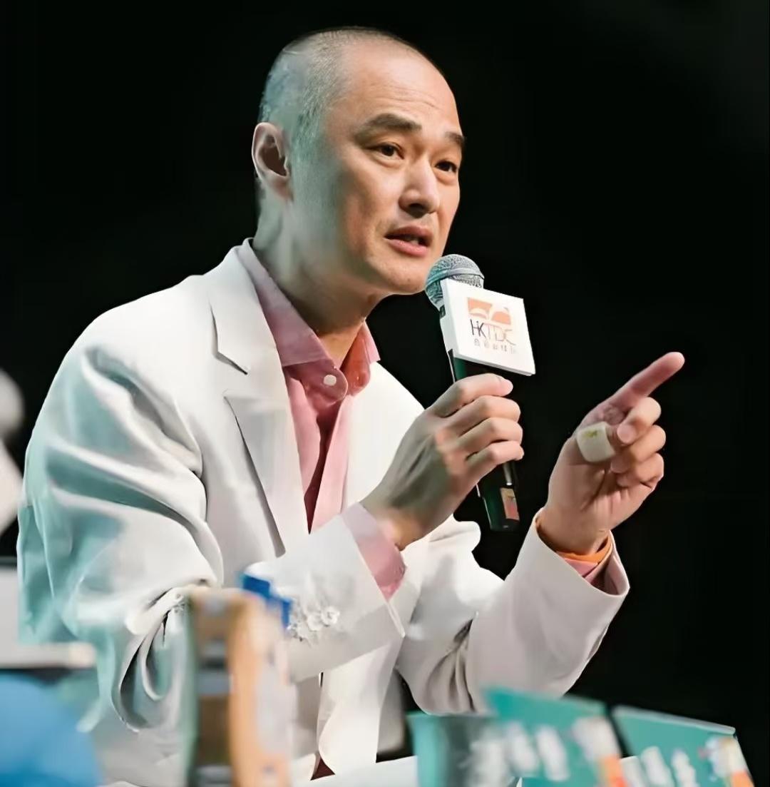 一段醍醐灌顶的话：“鱼少言语，便难被垂钓；狗懂得示弱，便少受欺凌；猪克制口