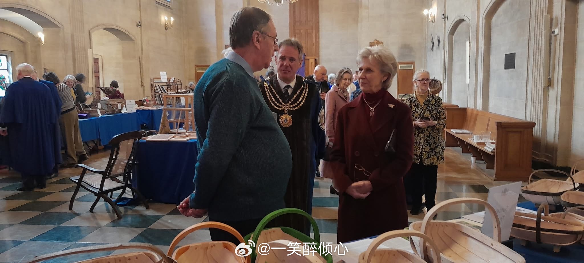 英国王室【补图】2026年3月3日，格洛斯特公爵夫人比尔吉特在伦敦荷兰教堂观