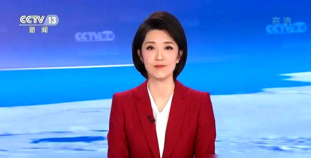 央视直播间真出过状况，扣子崩了都没人看出来！有次直播才5分钟，主持人突然