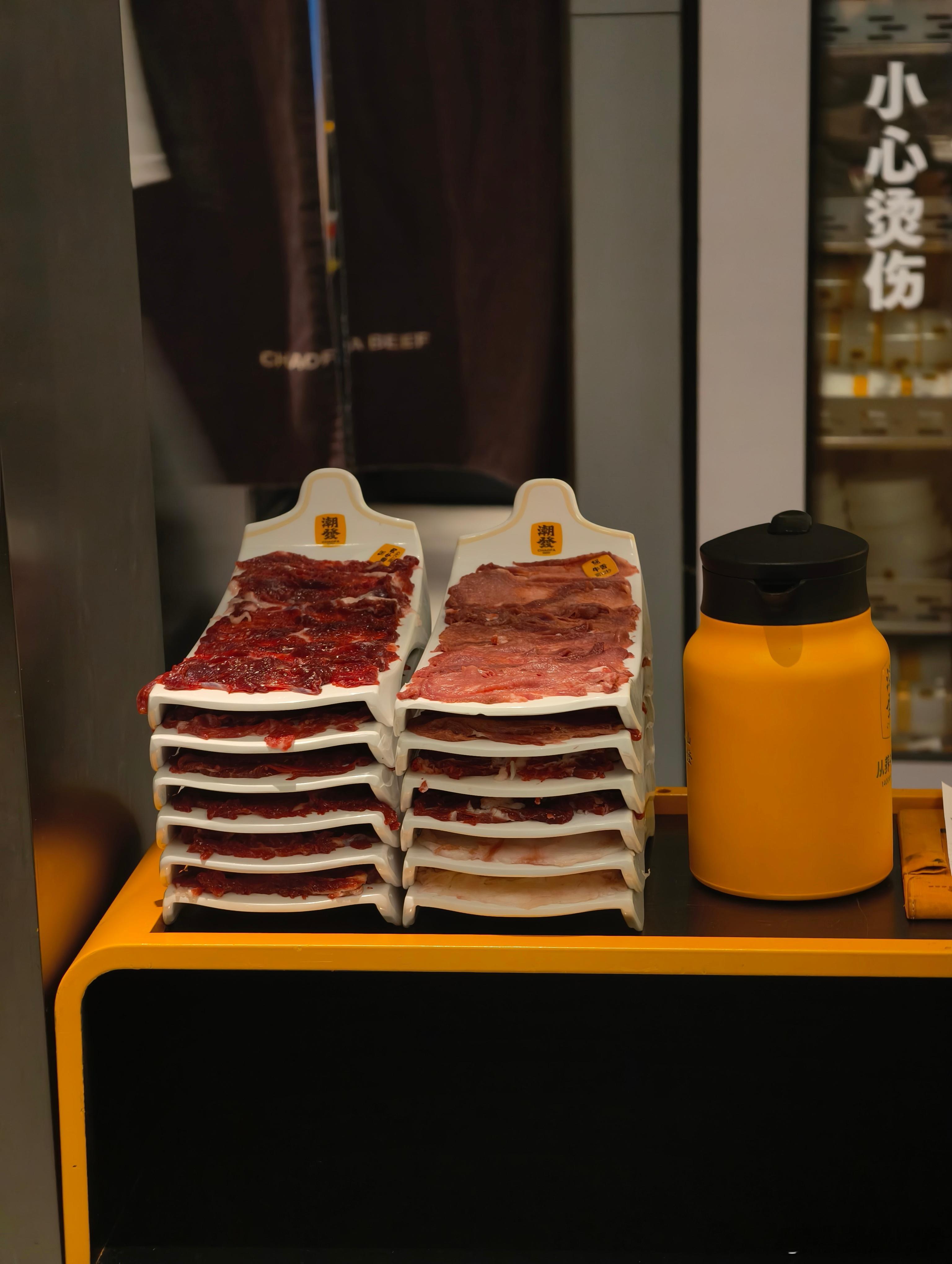 刚刚吃饭，一个朋友问另一个朋友你会考虑XX车吗？她说，如果我要买电车，我就买