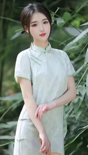 穿上旗袍的江南女子，究竟美到了怎样的极致？