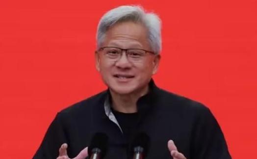 真吓我一跳！难怪美国急着要卖H20芯片呢。这款芯片是英伟达公司生产的，但它的