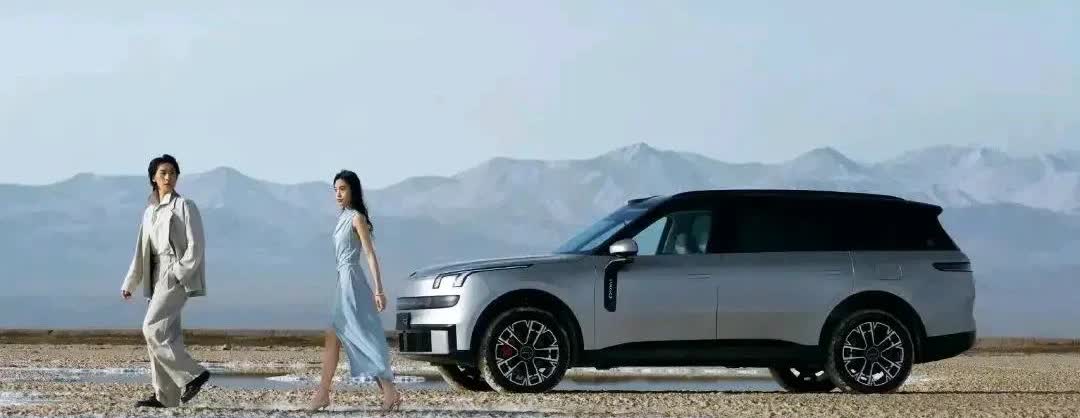这就是现实，赤裸裸的现实!电车30万：使用10年，电费1万，卖1.5万；