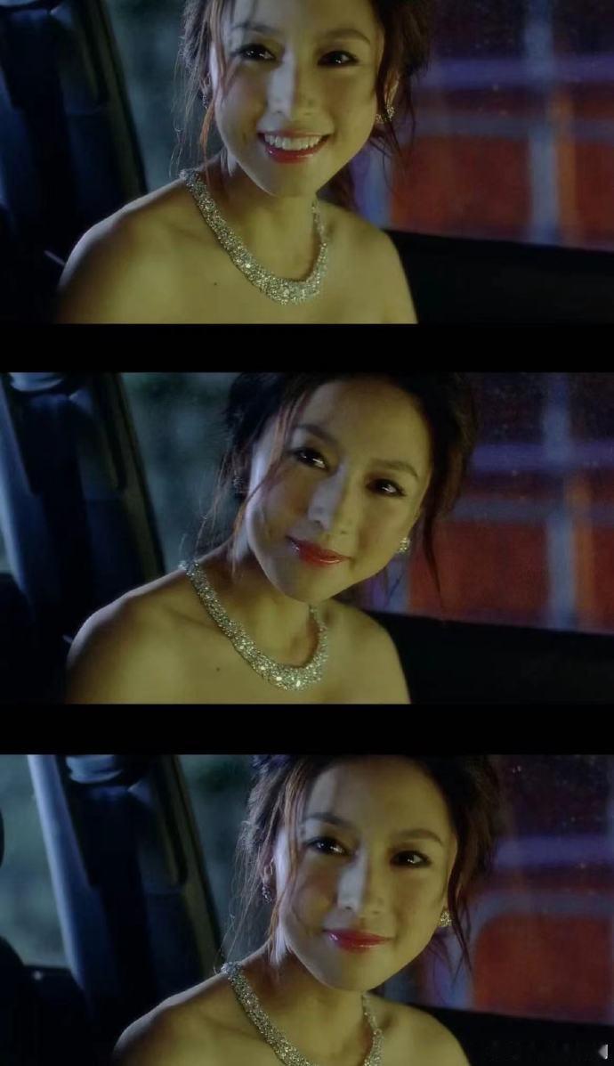 贾晓晨在《内衣少女》这部电影里又欲又甜啊好奇这部剧，剧名咋过审的[笑着哭]​