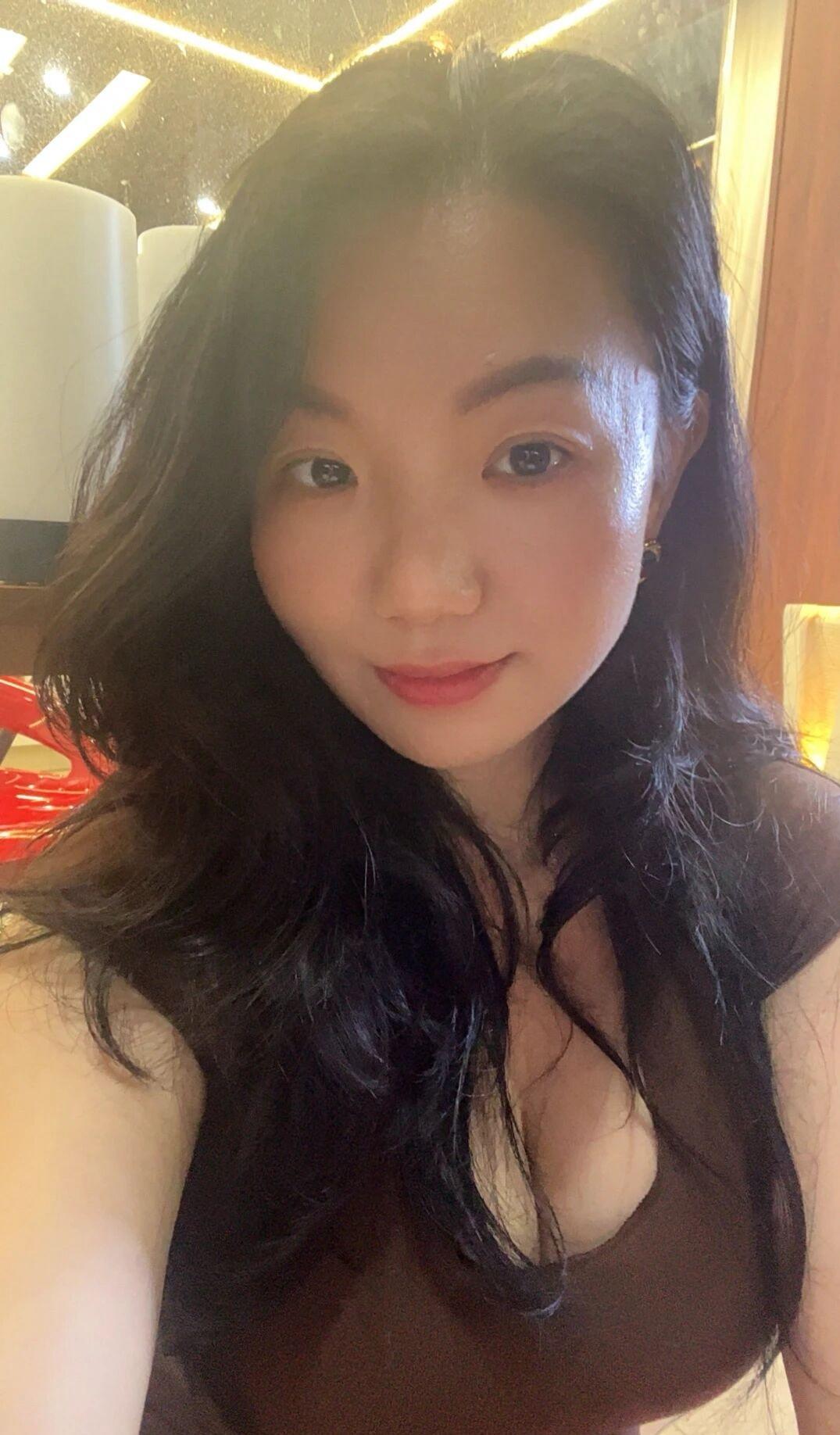 越来越多女性走进健身房的原因如今，走进健身房早已不是小众选择，越来越多女性主