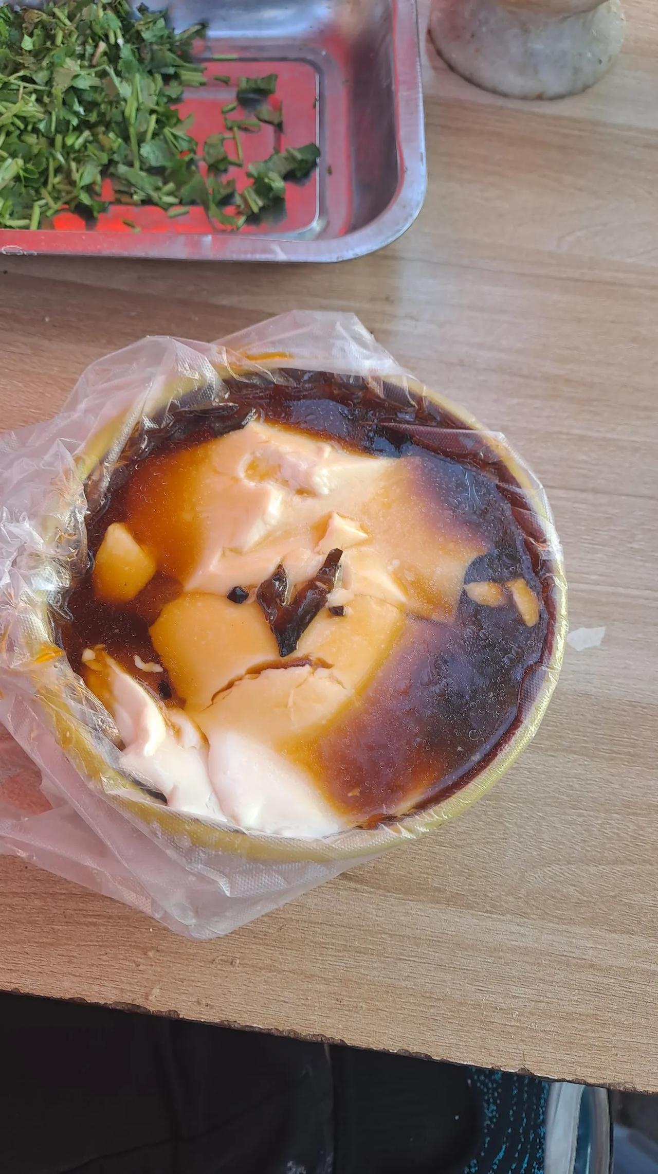 今天早上吃豆腐脑随拍，生活真是无奇不有，看看这个豆腐脑。