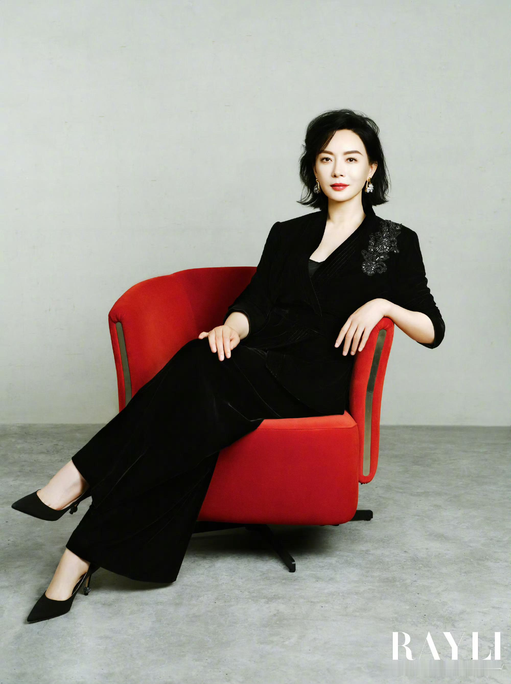 瑞丽服饰美容×陈数悦己从容大片摄影：汤灵杰​​​