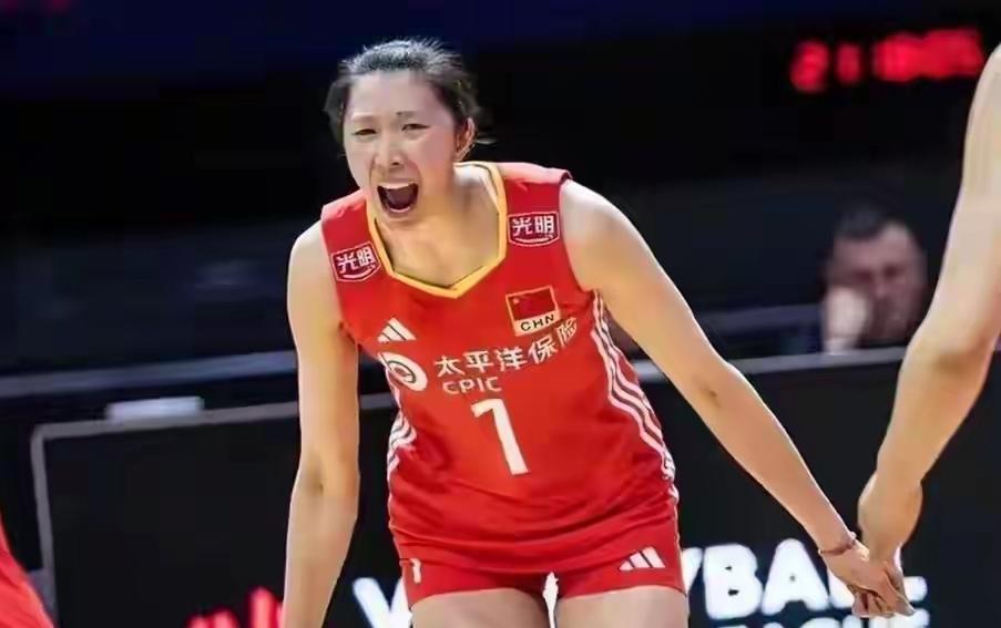 女排亚锦赛循环赛隔空较量，淘汰赛再扛日本女排！还没等到韩国、越南女排打完