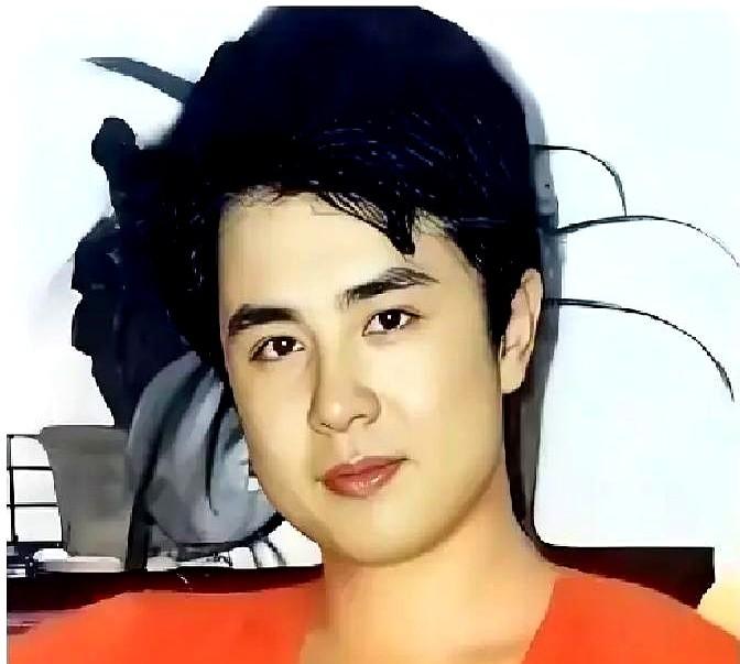 朱琳和徐少华那段所谓的“二十年苦恋”，纯粹是媒体编出来的假剧本。当年拍女儿国