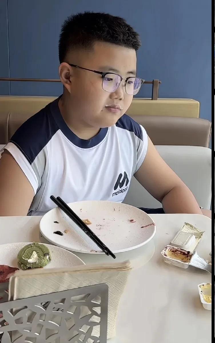 其实生二胎怀二胎最心疼宝妈的不是自已的爸爸妈妈，也不是老公，更不是公婆，而是那个